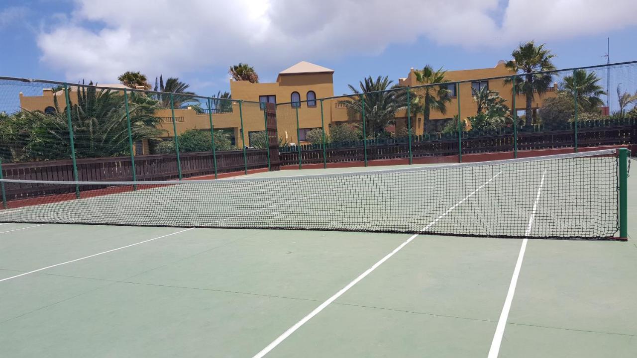 Tamarindo I Piscinas De Agua Salada Apartment Corralejo Exterior photo